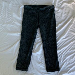 Womens under armour workout capris leggings